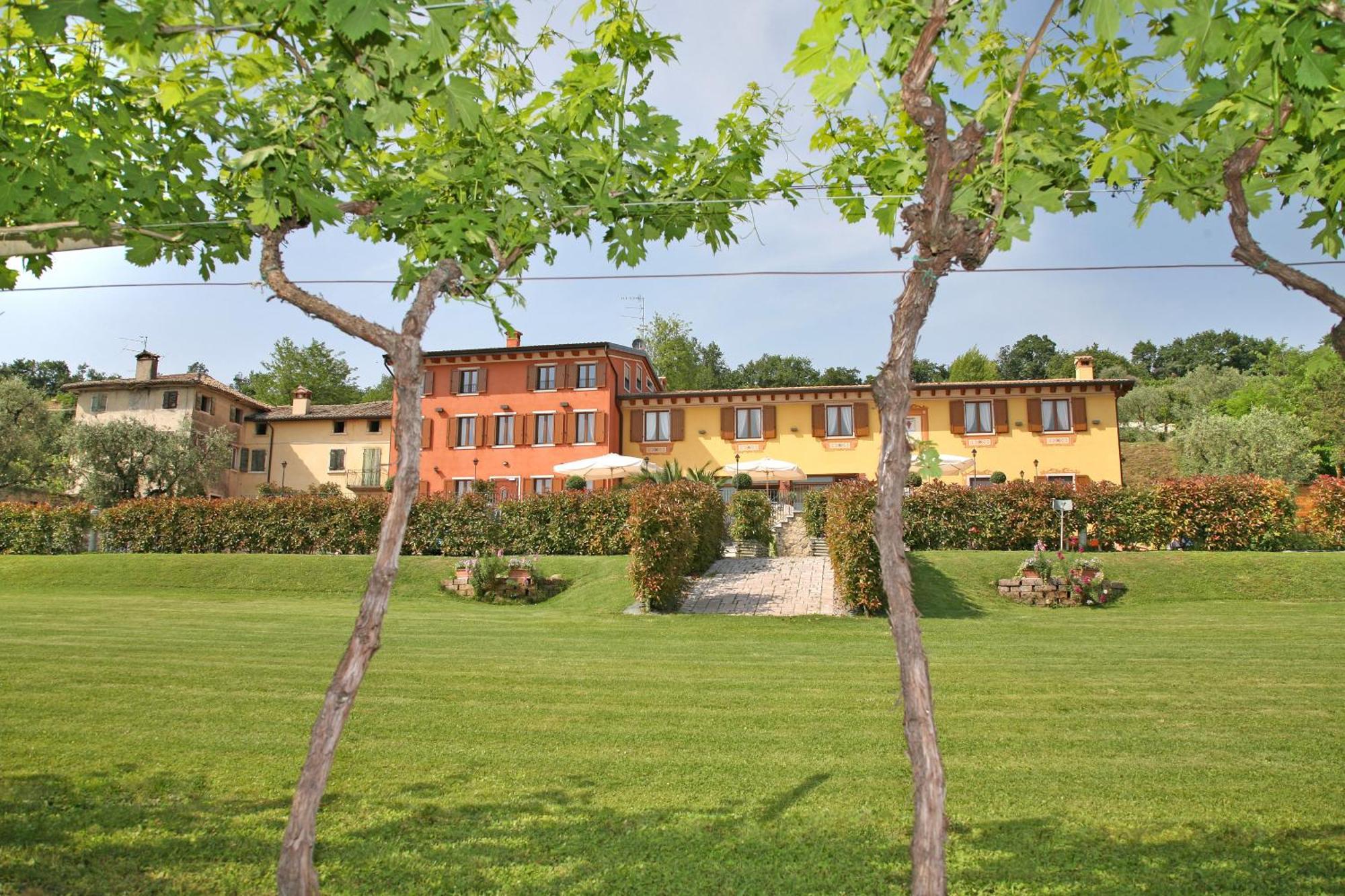 바르돌리노 La Zerla B&B 외부 사진